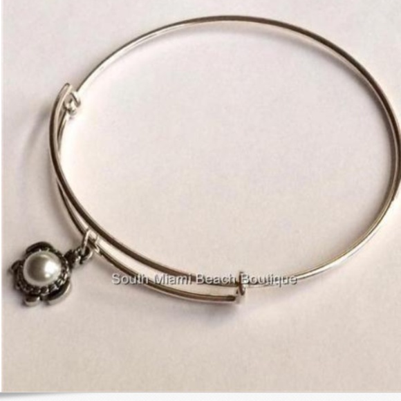 Sea Turtle Charm Bracelet Silver Plated White Pearl Nautical Beach Island - Picture 6 of 8